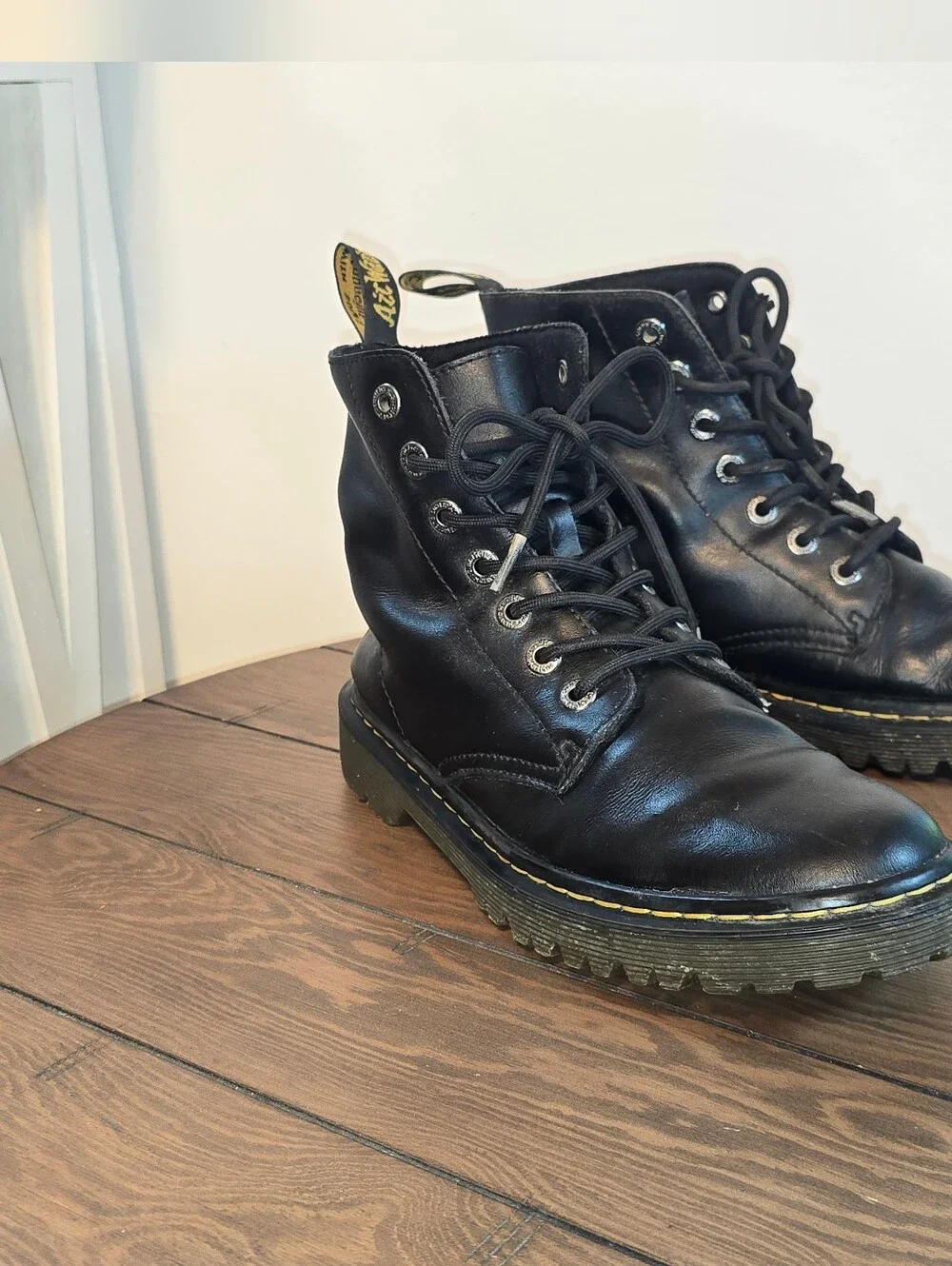 Dr. Martens Luana Black Leather Lace-Up Combat Boots Women's Size 9